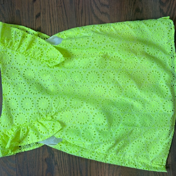 LILLY PULITZER LINA EYELET TOP in BRIGHT LIME - Picture 3 of 3